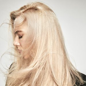 L'Oréal Model für Haar-Styling